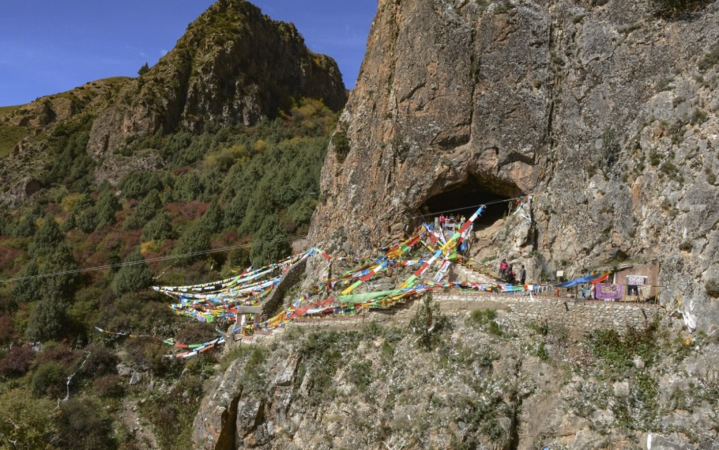 DENISOVIANI: NEL TIBET BEN PRIMA DEGLI SAPIENS, Mirabile Tibet