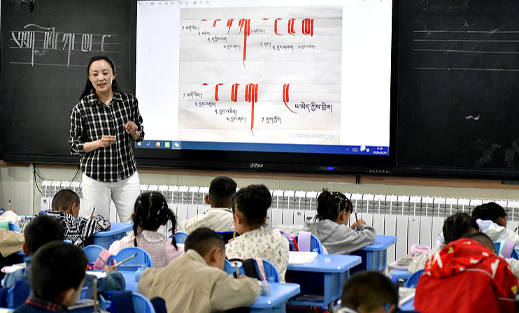 LA SCUOLA NEL TIBET: 10 ANNI DI PROGRESSI, Mirabile Tibet