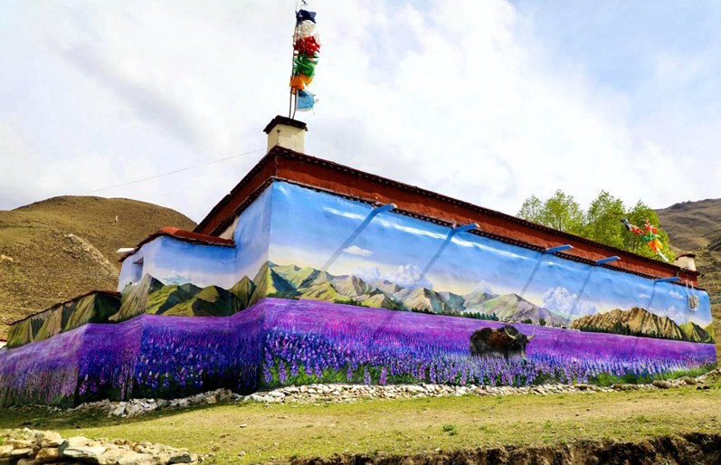 MURALES 3D IN UN VILLAGGIO TIBETANO, Mirabile Tibet