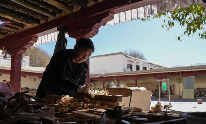 30 ANNI DI AMOREVOLI CURE DEL POTALA, Mirabile Tibet